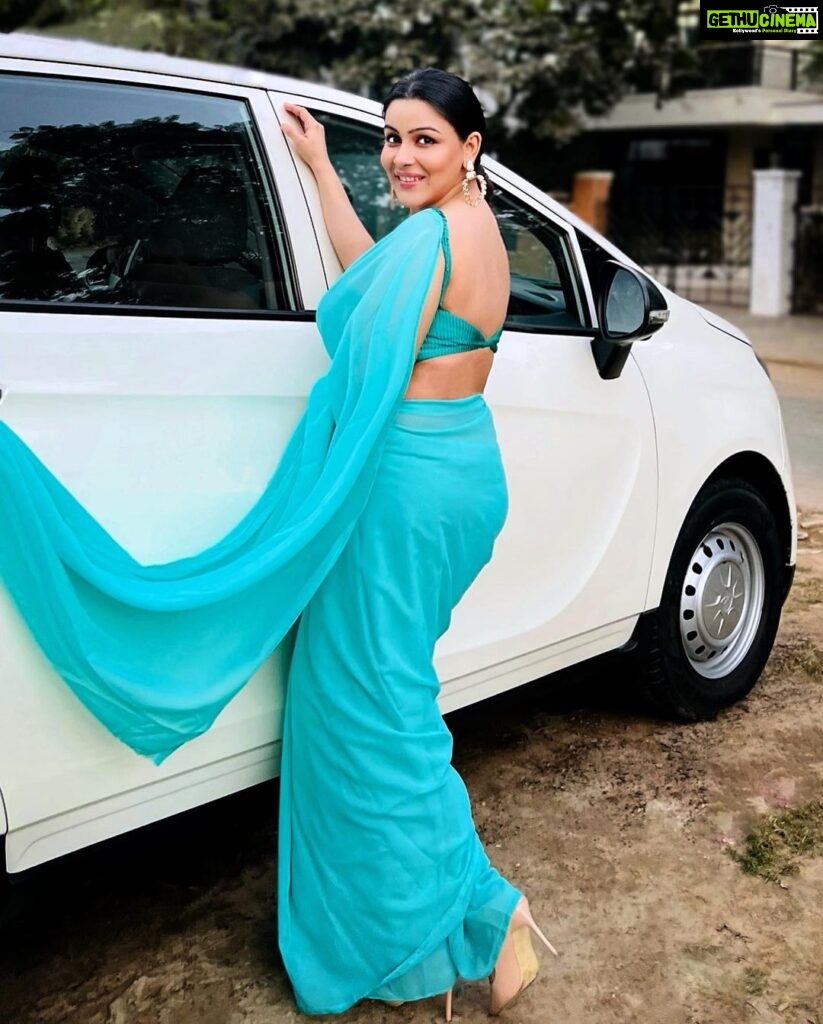 Actress Yamini Malhotra HD Instagram Photos and Wallpapers December