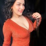 Yamini Malhotra Instagram – Saturday party dress- Yay 🧡 or Nay 🖤?
.
#saturdaynight #saturdayvibes #saturdaydress #partydress #saturdaysaturday #browndress #browngirls #fashionblogger #gurgaongirls #gurgaonblogger #gurgaonfashionblogger