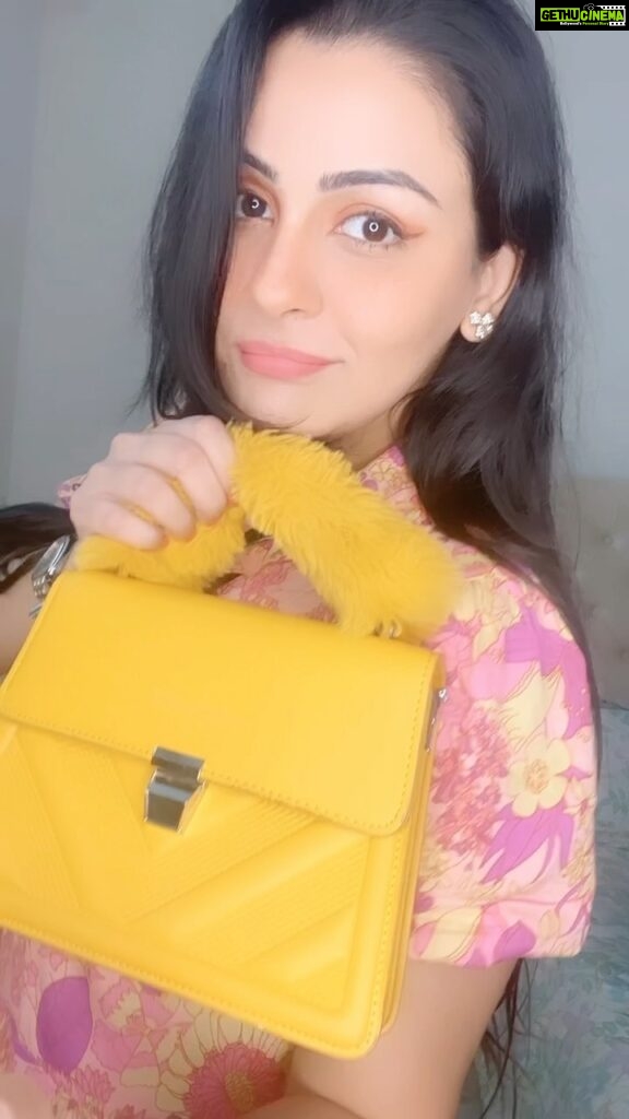 Yamini Malhotra Instagram - Get ready with me in 10 mins 💖 . #getreadywithme #pinkdress #pink #shortdress #charlesnkeith #yellowbag #mustardbag #catwalk #catwalkheels #fashion2022 #springfashion #fashioninfluencer #indianfashionblogger #indianfashionbloggers #indianfashioninfluencer #fashionblogger #fashionblog #fashionbloggers #gurgaonblogger #gurgaonbloggers #indianblogger #gurgaoninfluencer #delhiblogger #delhibloggers #starplus #delhiinfluencer #collaborationindia #collaboration
