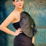 Yamini Malhotra Instagram - Black dress wala gaana do mere liye 🖤💙 . #black #blackdress #fashionstyle #fashionblogger #fashionmodel #fashiongram #indianinfluencer #fashioninfluencer #fashionblogger #delhiblogger #gurgaonblogger #indianblogger Gurugram