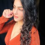 Yamini Malhotra Instagram – Saturday party dress- Yay 🧡 or Nay 🖤?
.
#saturdaynight #saturdayvibes #saturdaydress #partydress #saturdaysaturday #browndress #browngirls #fashionblogger #gurgaongirls #gurgaonblogger #gurgaonfashionblogger