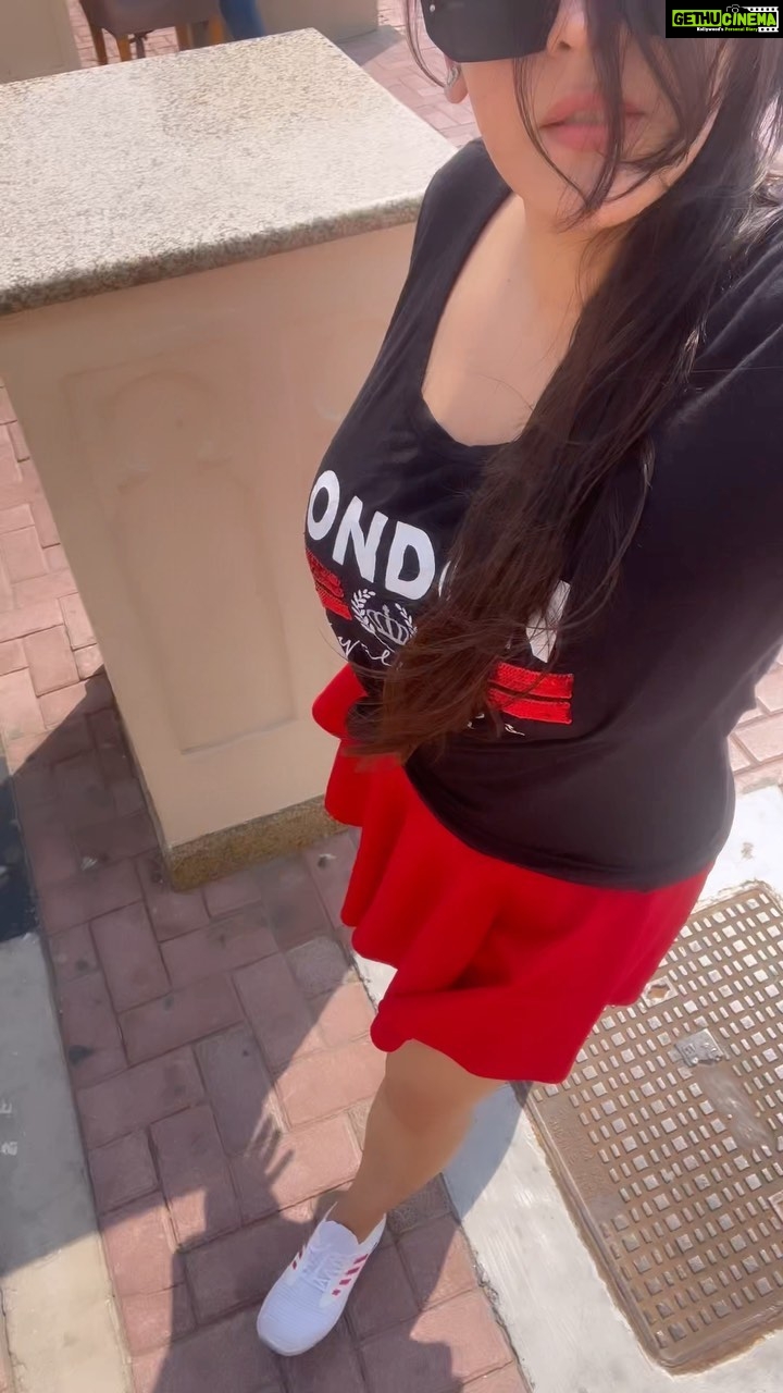 Yamini Malhotra Instagram - When noone is ready to click my video but I gotta flaunt my red hot skirt ❤️🖤 . #dubai #dubaitrip #dubaitravel #redskirt #dubaivlogger #dubaivlog #gurgaonblogger #gurgaonbloggers #delhiblogger #delhibloggers #indianinfluencer #indianblogger #indiantravelvlogger