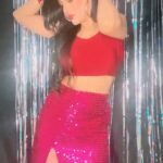 Yamini Malhotra Instagram - Guess the song … . #90ssongs #90s #90sbollywood #kukuku #cholikepeeche #bollywoodsongs #bollywoodhot #bollywoodstyle #bollywooddance #bollywoodactress #bollyqueen #bollywoodmovies #bollywoodcelebrity #bollywoodlove #bollywoodmusic #madhurisongs
