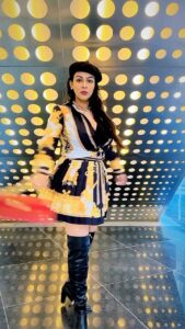 Yamini Malhotra Instagram - Happy New Year my Sweet People 😍 Kaise celebrate kiya ?? Aaj kya kar rahe ?? . #happynewyear #happy #pathaan #humeintolootliya #newyear #newyear2022 #byebye2022 #welcome2023 #newyear2023 #versace #versacedress #fashion #fashionblogger #gurgaon #gurgaonblogger #gurgaonnightlife #gurgaongirls #gurgaonfoodblogger #delhiblogger #delhiinfluencer
