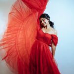 Yukti Kapoor Instagram – Spread your wings & fly 💃

Outfit : @nitikakanodiagupta 
Jewelleries : @the_jewel_gallery 

Styled by : @saumyaa__22_ 
Shoot by : @deepali_td_official 
MUA : @smrutibhurke_mua

Photoshoot Vlog – Link in bio !