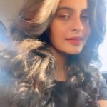 Yukti Kapoor Instagram – Golden hours make everything feel magical..✨🌼

#goldenhour #reels #reelsinstagram #reelsvideo #reelitfeelit