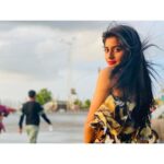 Yukti Kapoor Instagram – And the tender breeze brought me your fragrance…♥️ 

#breeze #offday #vibes #nofilter