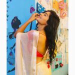 Yukti Kapoor Instagram – किसी नज़र को तेरा
इंतज़ार आज भी हैं

Caption by my Pucchhppaaa @sonalijnaik 💋🌹
#yk #yuktiikapoor