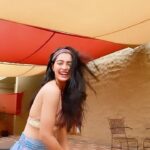 Yukti Kapoor Instagram – When the music is so good 🎶☺️

#reels #reelitfeelit