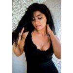 Yukti Kapoor Instagram - Let me remind you 😉 #photoshoot 📸 @deepali_td MUA @smrutibhurke_mua ♥️💋
