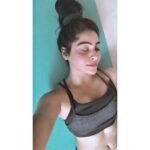 Yukti Kapoor Instagram - To enjoy the glow of good health, you must exercise. 👍☺️ #genetunney Trainer @abhishri.sen ♥️ #workout #postworkout #exercise #feeltheburn #coreworkout #morningworkout