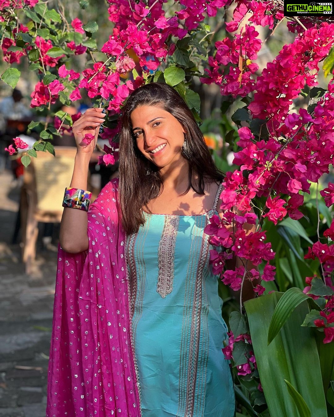 Aahana Kumra Instagram - Baisakhi Di Lakh Lakh Vadhaiyaan 🌞🌸🌾🫶💕🙏 #happybaisakhi . . . . #baisakhi #aahanakumra #harvestseason #harvest #harvesting #sun #summer Rishikesh ऋषिकेश