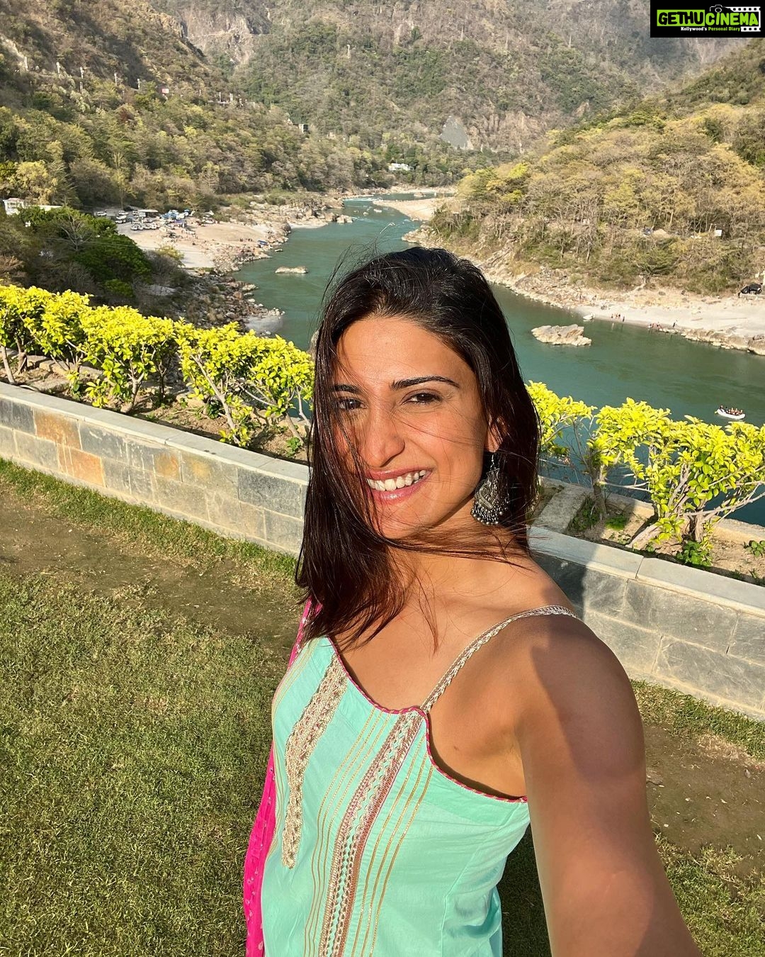 Aahana Kumra Instagram - Baisakhi Di Lakh Lakh Vadhaiyaan 🌞🌸🌾🫶💕🙏 #happybaisakhi . . . . #baisakhi #aahanakumra #harvestseason #harvest #harvesting #sun #summer Rishikesh ऋषिकेश