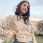 Aahana Kumra Instagram - Dancing to keep myself warm! ❄️☔️ Because it’s trending!! Why not!!? 🌸🌨️💕☔️🫶🏔️❄️🏞️ #tacotuesday . . . . #dancereels #trending #trendingnow #dancevideo #dance #aahanakumra #tuesday #tuesdaymotivation #tuesdayvibes Some Where Peaceful