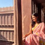Aahana Kumra Instagram – Maharani Aahana Devi of Bikaner is my new Royal name 🙌🥂💕🌸

Thank you @narendra.bhawan.bikaner for a taste of such splendid royalty!! 🌸🌞🥂🍰😘💕🫶🐫🐘🙌😍
.
.
📍 : @narendra.bhawan.bikaner 
.
.
.
#weekendgetaway #rajasthan #royal #royalty #weekend #sareelover #palace #bikaner #loveforsaree #aahanakumra Narendra Bhawan Bikaner