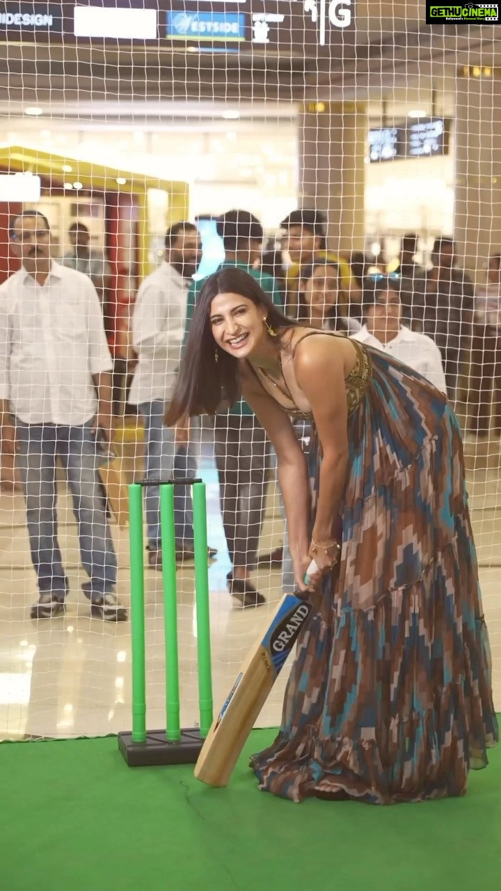 Aahana Kumra Instagram - It was such a pleasure to be a part of the Women’s Premier League trophy drive in Mumbai last weekend🏆😍 With the league going on in full swing, I am excited to see which team wins the inaugural cup! Who are you rooting for? @wplt20 #YehTohBasShuruatHai #TATAWPL #ad