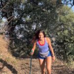 Aahana Kumra Instagram - Morning, Mountains and Mata!! 👑🌸🌞🌼🐝🏔️😻 Thank you @manish_singh_151414 for making this morning trek so memorable!! To many more morning treks!! 🏔️🏔️ #mountains #morningtrek #throwbackthursday #mountaingirls . . . #morning #trekking #mountains #mountainslovers #mountaintop #trek #trekkingindia #thursday #kunjapuri #kunjapuritemple #uttarakhand #uttarakhandheaven #aahanakumra #himalayas Kunjapuri