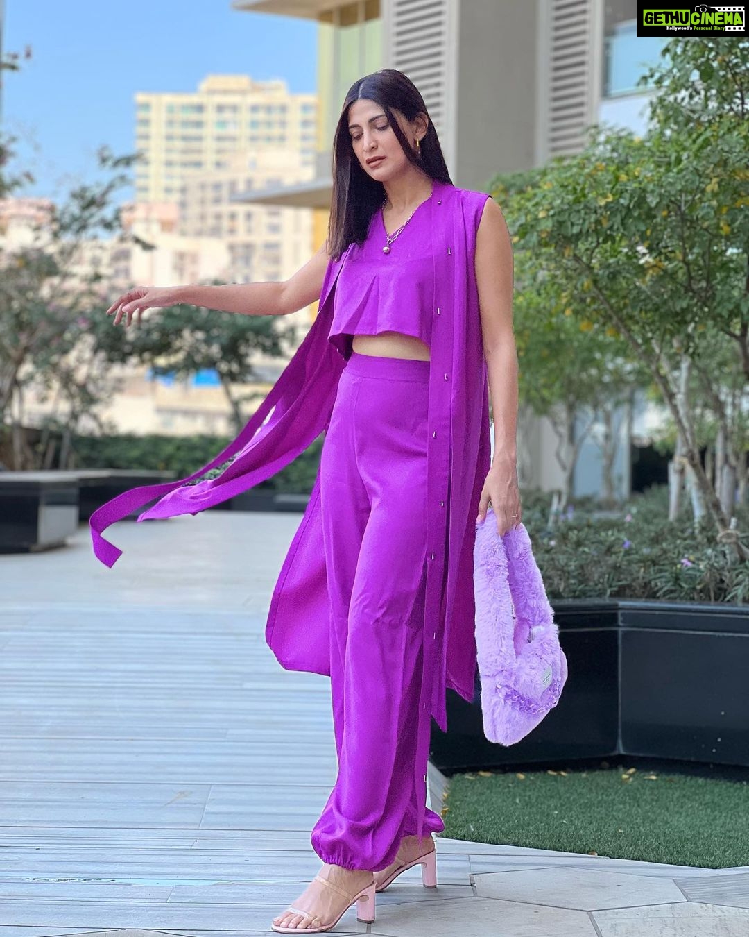 Aahana Kumra Instagram - Purple hearts ๐๐๐๐ฆ๐ฆ๐ฆ๐ฆ #mondaymorning . . . . #monday #purple #mondaymotivation #mondaymood #mondayblues #aahanakumra Mumbai - เคฎเฅเคเคฌเค