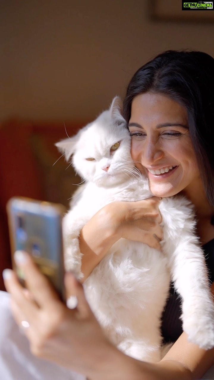 Aahana Kumra Instagram - You are the secret behind my smile every mornings when I wake up and a perfect end to my day. It’s you, my Dabur Herb’l Activated Charcoal Toothpaste!♥️ Choose #BlackForWhite with Dabur Herb’l Activated Charcoal Toothpaste for a bright and white smile. #WhosGotMeSmiling #BlackForWhite #DaburHerblActivatedCharcoalToothpaste #DaburHerbl #DaburOralCare #CharcoalToothpaste #ActivatedCharcoal #OralCare #Toothpaste #BrightSmiles #WhiteSmiles #ValentinesDay #vday #ad
