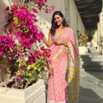 Aahana Kumra Instagram - Rani saa 🌸🌸🌸🌸 Thank you @narendra.bhawan.bikaner for making mom and dad’s trip the best 💕🥂🐫🏜️ #waybackwednesday #familyiseverything #familytime #lafamilia . . . . 📍 @narendra.bhawan.bikaner . . #wednesday #aahanakumra #weekendgetaway #weekend #weekendvibes #sareelover #saree #sareenotsorry #travelogue #travelphotography #rajasthan #binaker #narendrabhawan Narender Bhavan, Bikaner