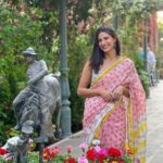 Aahana Kumra Instagram - Rani saa 🌸🌸🌸🌸 Thank you @narendra.bhawan.bikaner for making mom and dad’s trip the best 💕🥂🐫🏜️ #waybackwednesday #familyiseverything #familytime #lafamilia . . . . 📍 @narendra.bhawan.bikaner . . #wednesday #aahanakumra #weekendgetaway #weekend #weekendvibes #sareelover #saree #sareenotsorry #travelogue #travelphotography #rajasthan #binaker #narendrabhawan Narender Bhavan, Bikaner