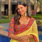Aahana Kumra Instagram - Send rishtas!? Looking like बसंत ऋतु 💛💛🌻🌻🐝🐝🌞🌞 #weddingseason 📸 by : @aparnathakur . . #weddingphotography #wedding #sunsetphotography #aahanakumra #shaadiseason #shaadi #shaadisaga #saree #sareenotsorry #sareelover Karjat