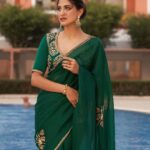 Aahana Kumra Instagram - POO(L) bani Parvathi 💚🐸🐢🦖🪲 🌞🌞🌞🌞🌞🌞 #saturdate . . . . #saturday #indian #sareenotsorry #sareelover #indiansaree #aahanakumra Goa
