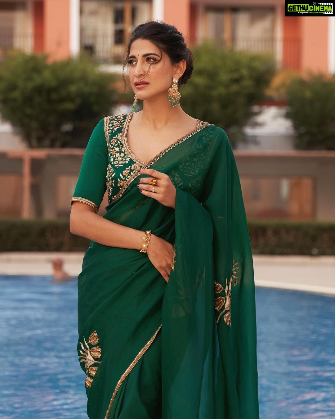 Aahana Kumra Instagram - POO(L) bani Parvathi ππΈπ’π¦πͺ² ππππππ #saturdate . . . . #saturday #indian #sareenotsorry #sareelover #indiansaree #aahanakumra Goa