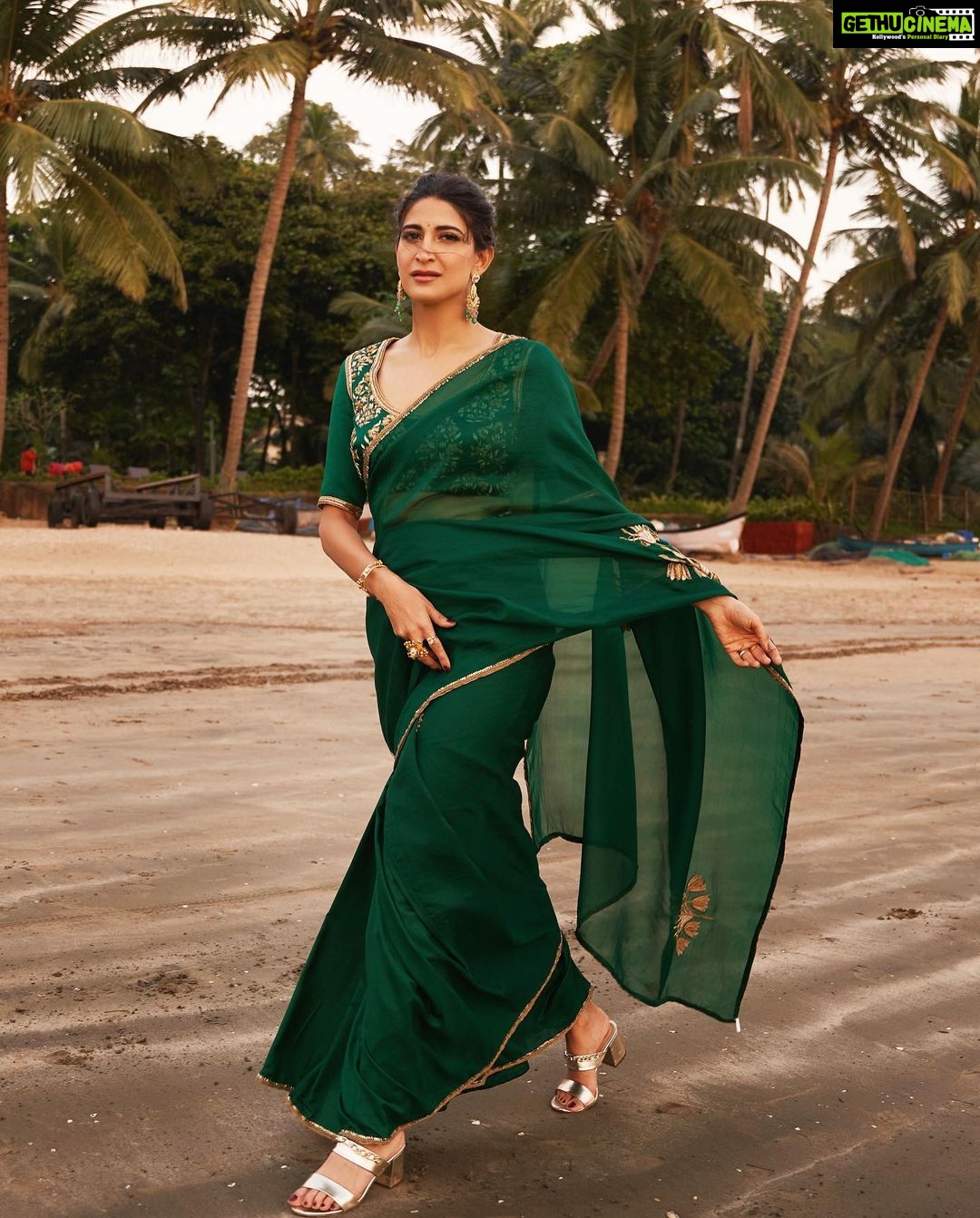 Aahana Kumra Instagram - Walking into 2023 be like 🎄💚🐍🦖🐢🪲🦚🥑 Styling : @juhi.ali Make up and hair : @shrushti_birje Managed by : @suchijaggi . . . . #indianoutfit #sareenotsorry #sareelover #indian #aahanakumra #tuesday #tuesdaymotivation Goa