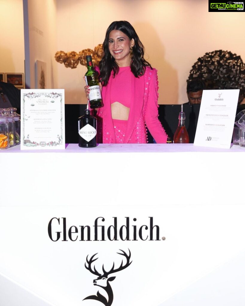 Aahana Kumra Instagram - Here’s a snippet of a magical evening, and trust me, it was so much more than what I could possibly capture! The AD Design Show 2022 was an expertly curated and flattering showcase. Kudos to the enthralling sensorial experience hosted by Glenfiddich. Their admiration of art and endeavor on giving artists a stage through their “Artists In Residence” programme was truly inspiring! #GlenfiddichXADDS #GlenfiddichXArt #ADDS2022 @glenfiddichwhisky @dramswithdrama Mumbai - मुंबई