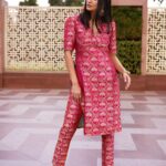 Aahana Kumra Instagram - Shaadi inspo for Shaadi season 💕💕 Swipe right for my fav movie poster 🍿🙃🫰 #pinkwednesday . . . . . #wednesday #wednesdayvibes #weddingseason #wedding #weddinginspiration #indianoutfit #aahanakumra Delhi, India