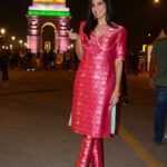 Aahana Kumra Instagram - Happy 74th Republic Day!! 🇮🇳💕🫶🙏 सारे जहां से अच्छा हिंदुस्तान हमारा।💕💕 जय हिंद॥🇮🇳🇮🇳 #happyrepublicday . . . . #india #indian #happyrepublicday #happyrepublicdayindia #jaihind #vandemataram #incredibleindia #indiagate #delhi #aahanakumra India Gate