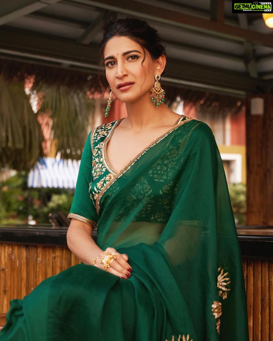 Aahana Kumra Instagram - POO(L) bani Parvathi ππΈπ’π¦πͺ² ππππππ #saturdate . . . . #saturday #indian #sareenotsorry #sareelover #indiansaree #aahanakumra Goa