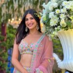 Aahana Kumra Instagram - It’s shaadi season 🌸😘🫶💕🌞🎀🌻🦩♾️🌼 Lehenga : @kaaishabyshalini Earrings : @kushalsfashionjewellery Styling by : @juhi.ali Make up by : me 🌸😘 . . . . #weddingseason #wedding #indianwedding #weddingdecor #lehenga #weddingfestivities #aahanakumra #wednesday #pinkwednesday Mumbai - मुंबई
