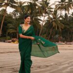 Aahana Kumra Instagram - Walking into 2023 be like 🎄💚🐍🦖🐢🪲🦚🥑 Styling : @juhi.ali Make up and hair : @shrushti_birje Managed by : @suchijaggi . . . . #indianoutfit #sareenotsorry #sareelover #indian #aahanakumra #tuesday #tuesdaymotivation Goa