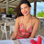 Aahana Kumra Instagram - Sun 🌞 sand 🏖️ sea 🐬 and me 💃 The happiest birthday 🥳 🎂 🎉 What else does a girl want 👙🥂🫶🌸🌞🐬🏖️💋🦀🐚 Thank you @finolhu_maldives for being such a wonderful host!! 🥰🦀🥂🏖️ And thank you @its.ammiie for letting me borrow your lovely videos! Love to Ameen, Saju, Martine, Sam and everyone at Finolhu for going beyond my expectations for making my day so so special!!! And finally thank you @divvyanandrajog14 and @travelandleisureindia for this special destination! #happybirthdaytome #aahanainmaldives 👗 : @shopverb 👙 : @angelcroshet_swimwear . . . #birthdaygetaway #maldives #sun #sand #sea #birthday #birthdaygirl #vacation #vacationgoals #vacaymode #reelsinstagram #reelsvideo #trendingreels #trending #aahanakumra Finolhu Baa Atoll