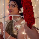 Aashika Padukone Instagram - Singara Siriye ♥️ #kantara #singarasiriye #kannada #rishabshetty #sapthamigowda #sandalwood #trinayani #trendingreels #prime #trend VC & EC: @bharath_smart_king_9121 Saree: @alankaar_artstudio