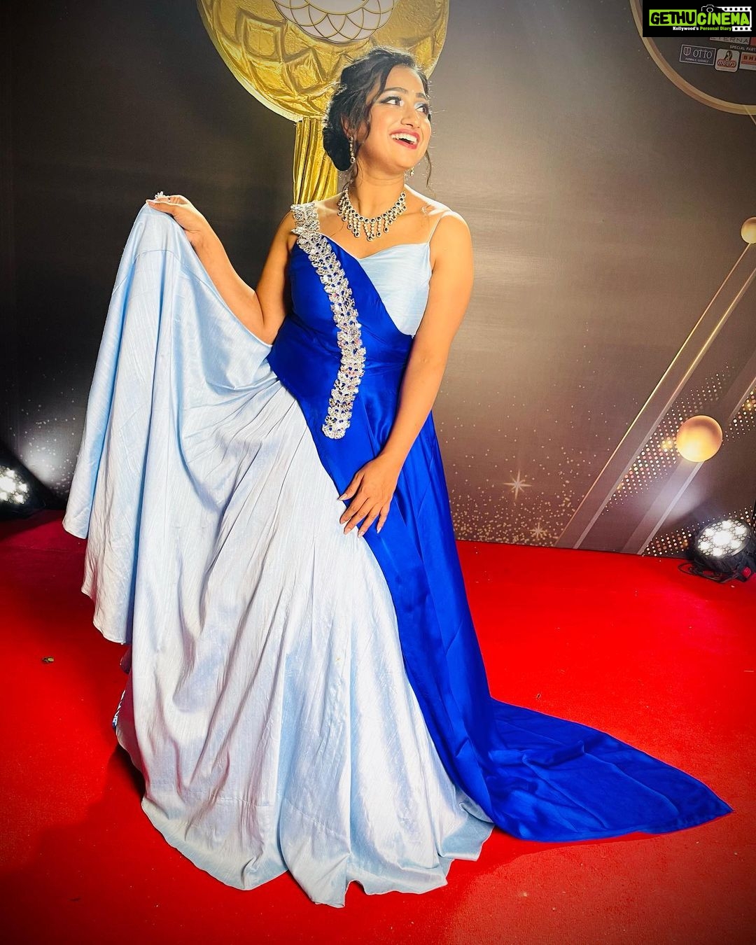 Aashika Padukone Instagram - Thankyou for designing this beautiful outfit and making me feel like a princess @alankaar_artstudio 💙