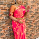 Aashika Padukone Instagram - Chandamamayeee 🌙 #sitaramam #sitamahalakshmi #inthandham #dulquersalmaan #telugu #tamil #love #sitaramamtelugu #ashikapadukone