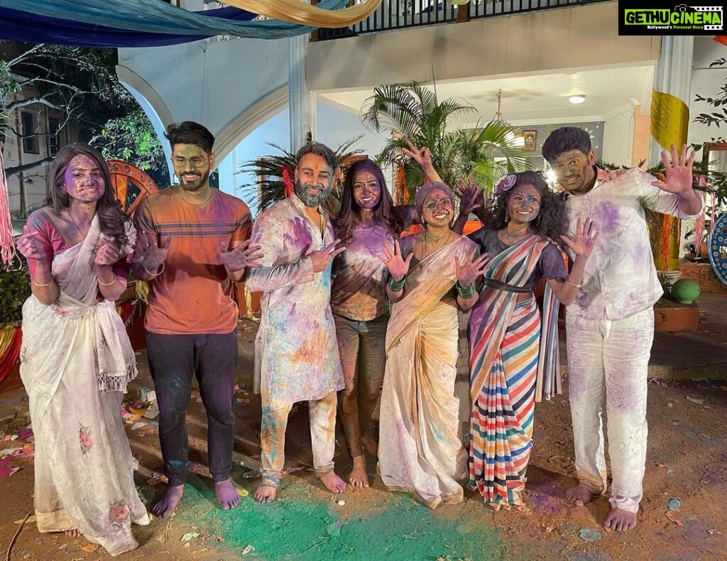 Aashika Padukone Instagram - Happy Holi 🎨 #holi #trinayani #sets #holihai #shoot #holifestival #colours #zee #zeetelugu #holisandadi #fun