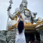 Aashika Padukone Instagram – Mahadev hears every silent prayer of a sincere heart. 
Happy MahaShivaratri 🙏🏻 Murudeshwara Temple,karnataka