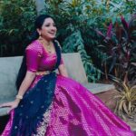 Aashika Padukone Instagram - Beladingale Meravanige 🌸 #belakinakavithe #sanjithhegde #banaras #kannadareels #shootmode #traditional Outfit: @angelzdesigner