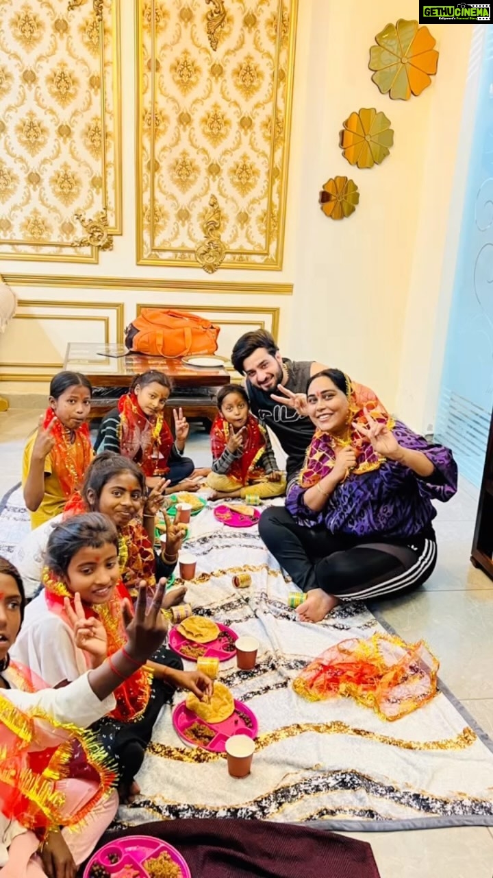 Afsana Khan Instagram - Jai mata di ❤️🙏🙌 Blessings Kanjka poojan 🙌 #jaimatadi #kanjkapoojan #blessing #afsaajz #afsaajzforever ❤️🙏 @saajzofficial @itsafsanakhan