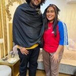 Afsana Khan Instagram - जिस तरह चाहे नचा ले तू इशारे पे मुझे ऐ मालिक तेरे ही लिखे हुए अफ़साने का किरदार हूँ मैं 🙏🙌 Mera Murshad Sai Surinder shah ji ❤️🙏🙌 @dargah_sharif_bakarpur 🙌 Blessed #afsaajz #afsaajzforever #saisurindershahji♥️ #justiceforsidhumoosewala #jaisai Chandigarh, India