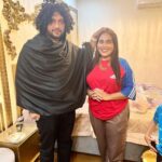 Afsana Khan Instagram - जिस तरह चाहे नचा ले तू इशारे पे मुझे ऐ मालिक तेरे ही लिखे हुए अफ़साने का किरदार हूँ मैं 🙏🙌 Mera Murshad Sai Surinder shah ji ❤️🙏🙌 @dargah_sharif_bakarpur 🙌 Blessed #afsaajz #afsaajzforever #saisurindershahji♥️ #justiceforsidhumoosewala #jaisai Chandigarh, India