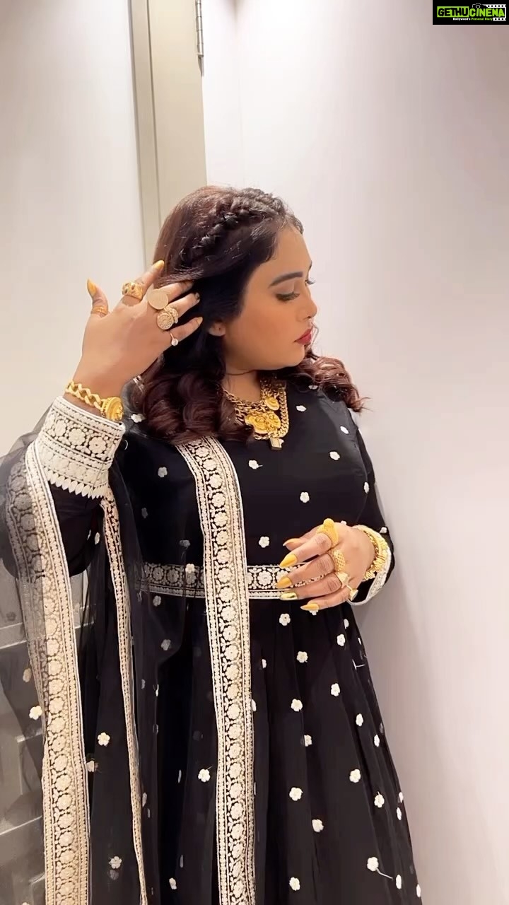 Afsana Khan Instagram - ЁЯЦдтнРя╕П something very big surprise Blessed ЁЯЩП .рдЕрдЧрд░ рдЖрдкрдХреЛ рдЬрд┐рдВрджрдЧреА рдореЗрдВ рдХрд┐рд╕реА рдиреЗ рдареБрдХрд░рд╛рдпрд╛ рд╣реИ рддреВ рдпрд╣ рдмрд╛рдд рд╣рдореЗрд╢рд╛ рдпрд╛рдж рд░рдЦрдирд╛ рдирд┐рдЦрд░рддрд╛ рд╡рд╣реА рдЬреЛ рдареБрдХрд░рд╛рдпрд╛ рдЬрд╛рддрд╛ рд╣реИред Patiala-The Royal City