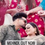 Afsana Khan Instagram - Hey 😀finally🎉 ,,MEHNDI,,song out now. So enjoy this traditional folk songs on ur weddings. Share and comment guys 🙏🏻. #afsaaz @itsafsanakhan @bsentertainments @raman.khan.3110 @saajzofficial @neetukhan719. @offical_rajia.sultan @udeyveergocha @raffta kaur. #mehndi #afsaajz #khudabaksh #familysong #weddingvibes