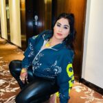 Afsana Khan Instagram - ਉਹ ਬੰਦਾ_ਆਮ ਨਹੀ ਹੋ ਸਕਦਾ ਜਿਹਨੂੰ ਹਰਾਉਣ ਲਈ ਲੋਕ ਕੋਸਿਸ਼ਾਂ ਨਹੀ,, ਸ਼ਾਜਿਸਾਂ ਕਰਨ 🙏✌️ ਹਮਾਰੀ ਹਸਤੀ ਕੋ ਤੁਮ ਕਿਆ ਪਹਿਚਾਨੋਗੇ ਕਈ ਮਸ਼ਹੂਰ ਹੋ ਗਏ ਹਮੇਂ ਬਦਨਾਮ ਕਰਤੇ ਕਰਤੇ 💯 Chandigarh, India
