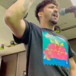 Afsana Khan Instagram - Legend never die @sidhu_moosewala vadda bai 🙏❤️😭 #justiceforsidhumoosewala Bhut sohna gyaa @khudaabaksh brother gbu ❤️ Bai ਮੂਸੇਵਾਲਾ ਦੇ ਇਨਸਾਫ਼ ਲਈ ਮਾਂ ਨੇ ਲੋਕਾਂ ਨੂੰ ਕੀਤੀ ਅਪੀਲ "ਸ਼ੁੱਭਦੀਪ ਨੂੰ ਪਿਆਰ ਕਰਨ ਵਾਲੇ ਆਪਣੇ ਪਿੰਡਾਂ-ਸ਼ਹਿਰਾਂ 'ਚ ਕੱਢੋ ਕੈਂਡਲ ਮਾਰਚ' Bapu @sardarbalkaursidhu ❤️ #SidhuMoosewala #CharanKaur #PunjabiSinger #JusticeForSidhuMoosewala #Mansa #mother #latest #FilmiTadka #DailyPostPunjabi