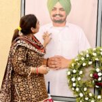 Afsana Khan Instagram - ਅਸੀਂ ਇਸ ਰੱਖੜੀ ਬੰਧਨ ‘ਤੇ ਇਕੱਠੇ ਨਹੀਂ ਹਾਂ, ਪਰ ਇਹ ਤੁਹਾਡੇ ਲਈ ਮੇਰਾ ਪਿਆਰ ਨਹੀਂ ਬਦਲਦਾ. ਮੈਂ ਹਮੇਸ਼ਾ ਤੁਹਾਡੀ ਦੇਖਭਾਲ ਕਰਨ ਅਤੇ ਤੁਹਾਡੀ ਰੱਖਿਆ ਕਰਨ ਦਾ ਵਾਅਦਾ ਕਰ ਰਹਿ ਹਾਂ. ਰੱਖੜੀ ਬੰਧਨ ਮੁਬਾਰਕ Always in my heart ❤️ vadda bai @sidhu_moosewala miss u so much 😭💔😭💔😭 #justiceforsidhumoosewala #brothersisterlove #reels #afsaajz #foreverafsaajz Mussa